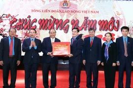 Premier exige continuar edificación de instalaciones a favor de trabajadores vietnamitas ​