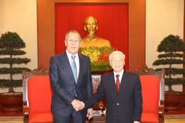 Confianza política sirve como base para cooperación Vietnam-Rusia 
