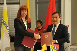 Vietnam firma varios acuerdos de cooperación con región Valona de Bélgica