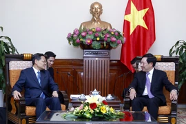 Vicepremier vietnamita invita inversiones de Guangxi de China en desarrollo de infraestructura 