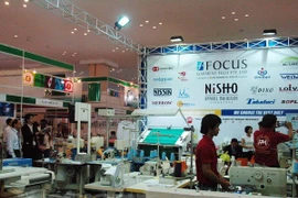 Inauguran en Ciudad Ho Chi Minh exposiciones internacionales sobre maquinaria e industria auxiliar