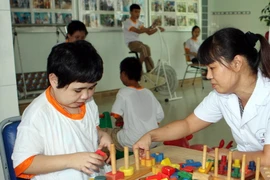 Promueven en Vietnam programa de apoyo a víctimas de Agente Naranja/Dioxina