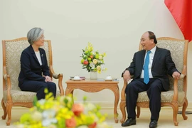 Premier vietnamita insta a fortalecer cooperación económica con Sudcorea 