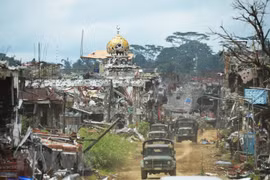 Abu Sayyaf detiene a 10 rehenes en Filipinas