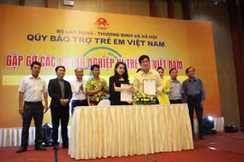 Vietnam aumenta apoyo financiero a los niños en situación difícil