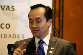 Singapur se esfuerza por convertir a ASEAN en área de integración económica 