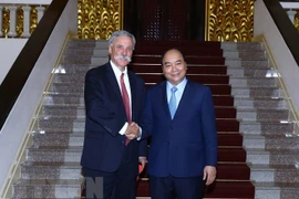 Premier de Vietnam reafirma apoyo a la organización de carrera F1 en Hanoi 