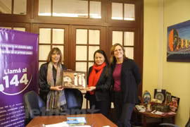 Fomentan cooperación entre uniones de mujeres de Vietnam y Argentina