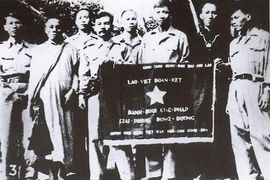 Publican colección de libros acerca de las relaciones entre Vietnam y Laos