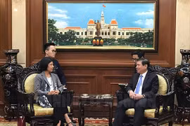 Ciudad vietnamita aspira a cooperar con Canadá en banca y urbes inteligentes