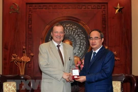 Ciudad Ho Chi Minh y San Petersburgo impulsan cooperación bilateral