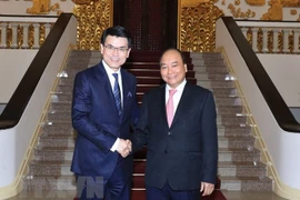 Premier de Vietnam aboga por fortalecer lazos comerciales con Hong Kong