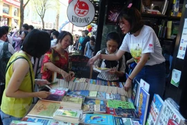 Celebrarán feria de libros de otoño en Hanoi este mes