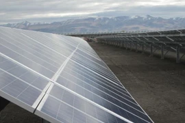 Inician ejecución de proyecto de energías solar y eólica en Binh Dinh
