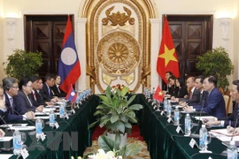 Vietnam y Laos efectúan tercera consulta política 