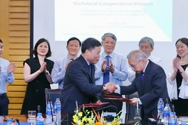 Empresas petroleras de Vietnam y Japón firman acuerdo de cooperación