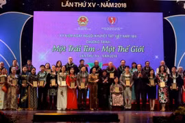 Benefactores donan un millón de dólares para discapacitados vietnamitas