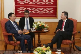 Vicepremier de Vietnam concluye con éxito visita a Chile 