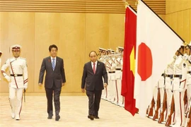 Efectúan acto de recibimiento oficial al premier vietnamita en Japón