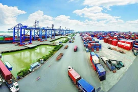 Vietnam logra superávit de 1,5 mil millones de dólares con Reino Unido