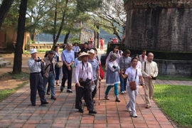  Vietnam recibe casi ocho millones de turistas foráneos en primer semestre 