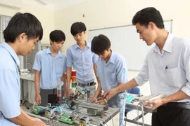 Empresas de Vietnam y Sudcorea fortalecen lazos en rama de tecnología inteligente