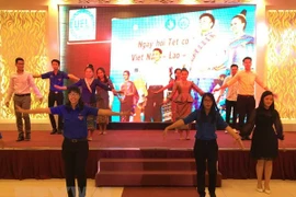 Ciudad Ho Chi Minh facilita condiciones para estudiantes laosianos y camboyanos