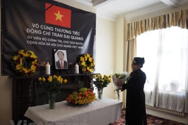 Continúan actividades de homenaje al presidente Tran Dai Quang en el exterior