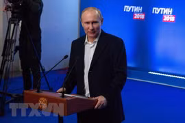 Máximo dirigente político de Vietnam saluda victoria de Putin