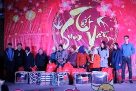 Comunidad vietnamita en Camboya y Reino Unido celebran el Tet tradicional