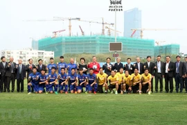 Presidente de Sudcorea sostiene encuentro con equipo sub-23 de Vietnam