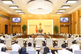 Comité Permanente del Parlamento vietnamita analiza logros y desafios en reducción de pobreza