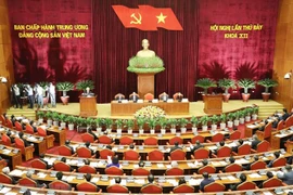 Temas cruciales en el VII pleno del Partido Comunista copan atención en Vietnam