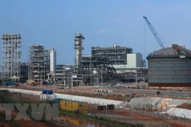 Refinería Nghi Son produjo primeros barriles de petróleo comercial