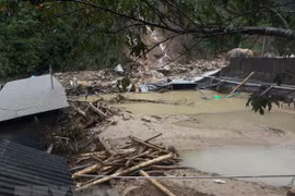 Frente de la Patria de Vietnam envía condolencias a familias de fallecidos y afectadas por inundaciones 