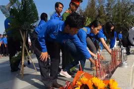 Recuerdan a combatientes vietnamitas caídos de Gac Ma hace 30 años