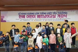 Abren clases de idioma vietnamita para niños de familias Vietnam-Sudcorea