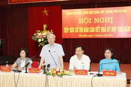 Máximo dirigente partidista dialoga con electores de Hanoi
