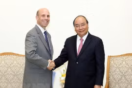 Premier vietnamita da la bienvenida a los inversores extranjeros