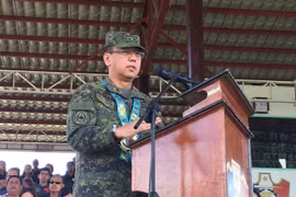 Presidente filipino designa nuevo jefe de Fuerzas Armadas 
