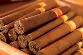 Vietnam refuerza lucha contra contrabando, transporte y comercio ilegal de cigarros