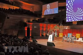 Premier de Vietnam asiste a Cumbre de P4G en Dinamarca