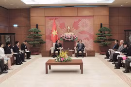 Subjefe del Parlamento de Vietnam recibe a delegación juvenil de PDL de Japón