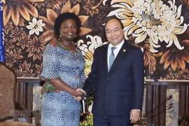 Primer ministro de Vietnam se reúne con dirigentes del BM y BAD al margen del GEF-6