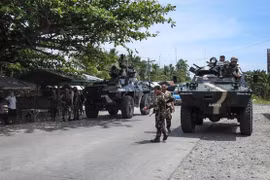 Ejército filipino toma control de un pueblo en el sur del país