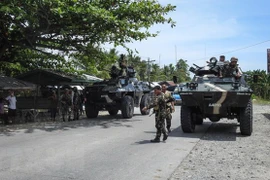Ejército filipino toma control de un pueblo en el sur del país