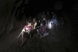 Líderes mundiales elogian milagroso rescate de equipo de fútbol infantil de Tailandia 