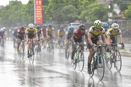 Atleta filipino gana tercera etapa del torneo internacional de ciclismo en Vietnam