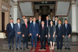 Ciudad Ho Chi Minh y Los Ángeles trabajan por impulsar cooperación bilateral