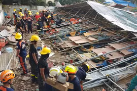 Filipinas: Derrumbe de edificio deja cinco muertos
